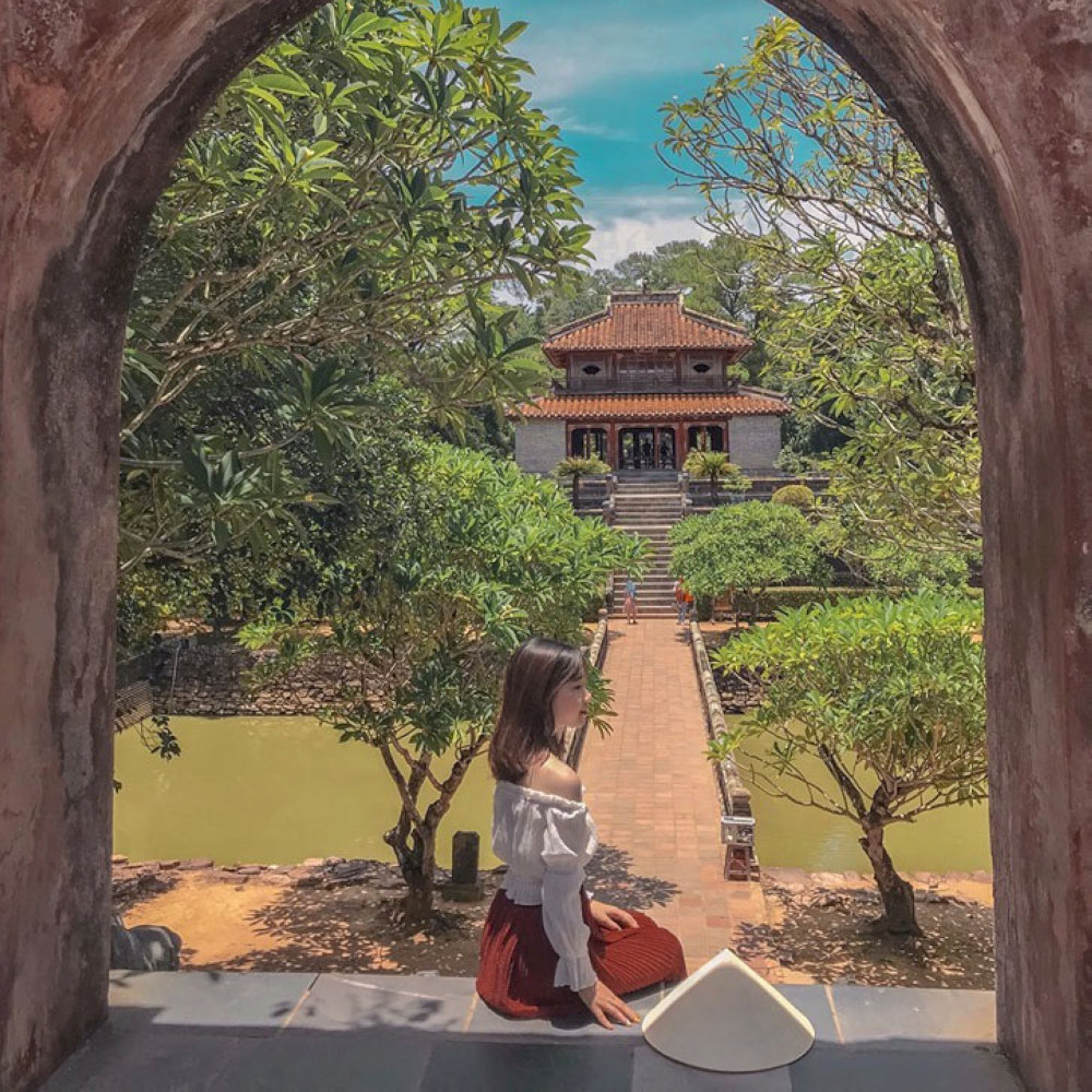 Don't forget your camera, as the mausoleum’s architecture and surrounding landscapes offer fantastic photo opportunities